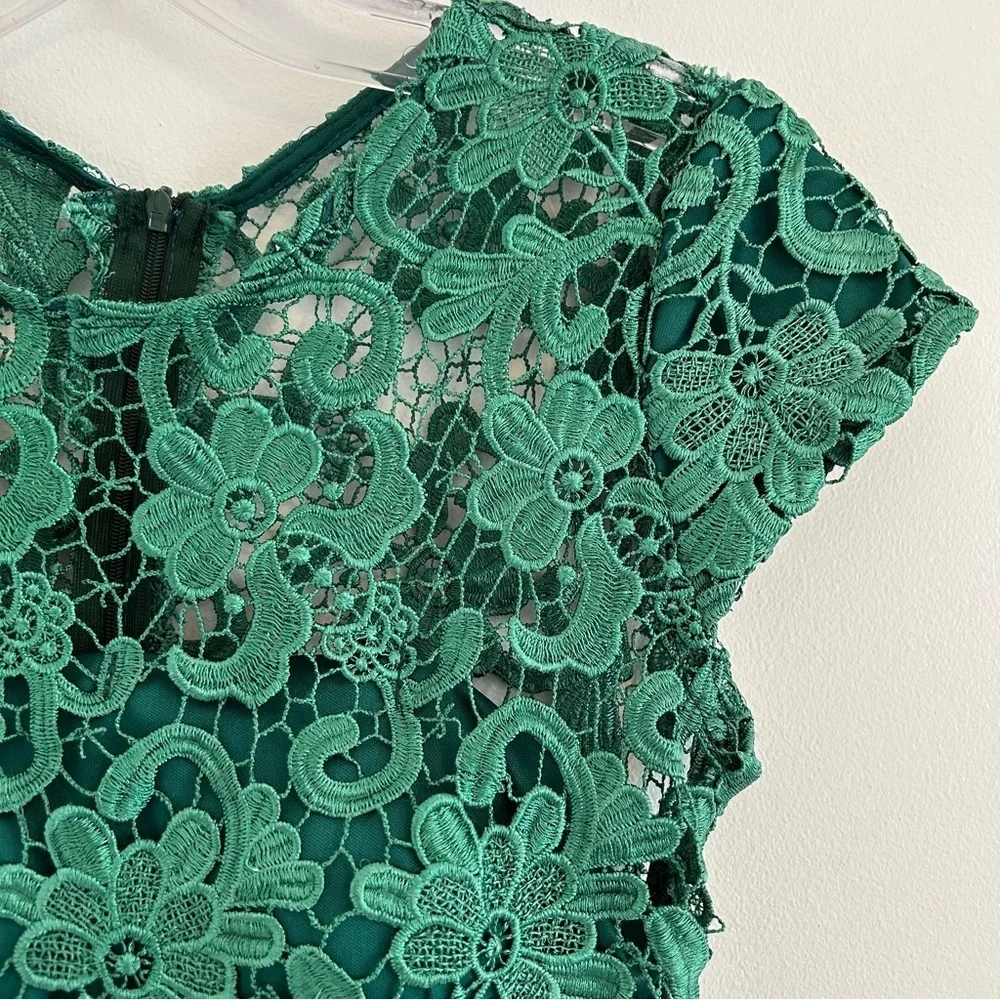 (SOLD) Emerald Green Lace Dress Size XS - Picture 6 of 12